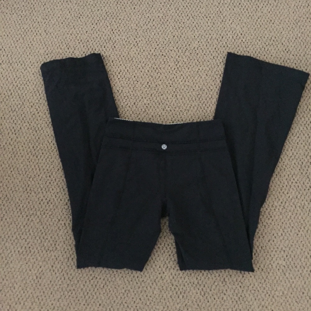Lululemon Groove Pants - Picture 2 of 7